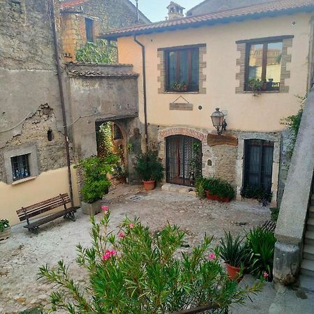 Hotel Il Cortile Del Castello Capena Exterior foto