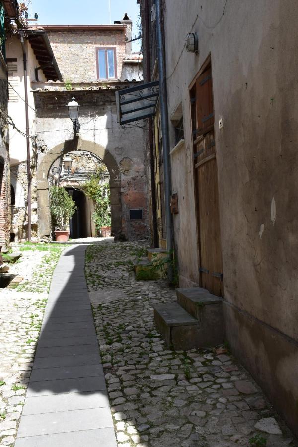 Hotel Il Cortile Del Castello Capena Exterior foto