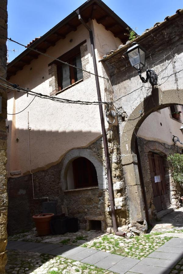 Hotel Il Cortile Del Castello Capena Exterior foto