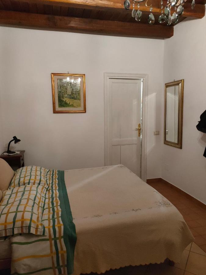 Hotel Il Cortile Del Castello Capena Exterior foto