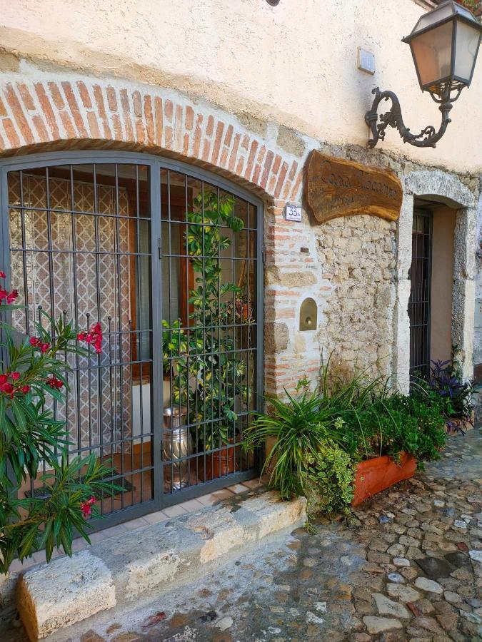 Hotel Il Cortile Del Castello Capena Exterior foto